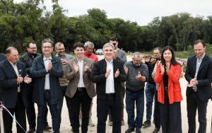 Llaryora inauguró un puente que une Diego de Rojas con Las Gramillas